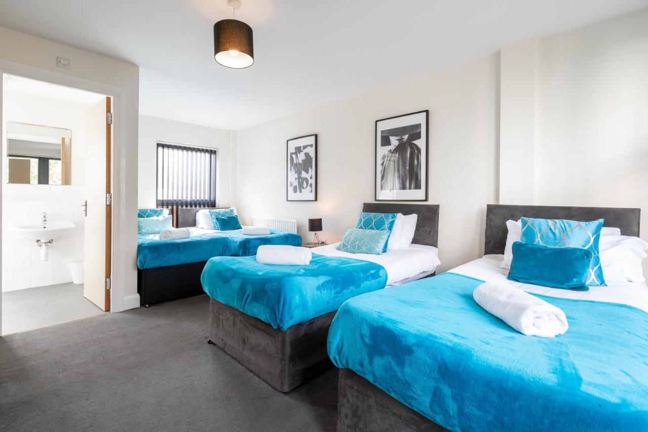 City Centre Townhouse - 3 Bedrooms - Garage - Parking - Top Rated Birmingham Zewnętrze zdjęcie
