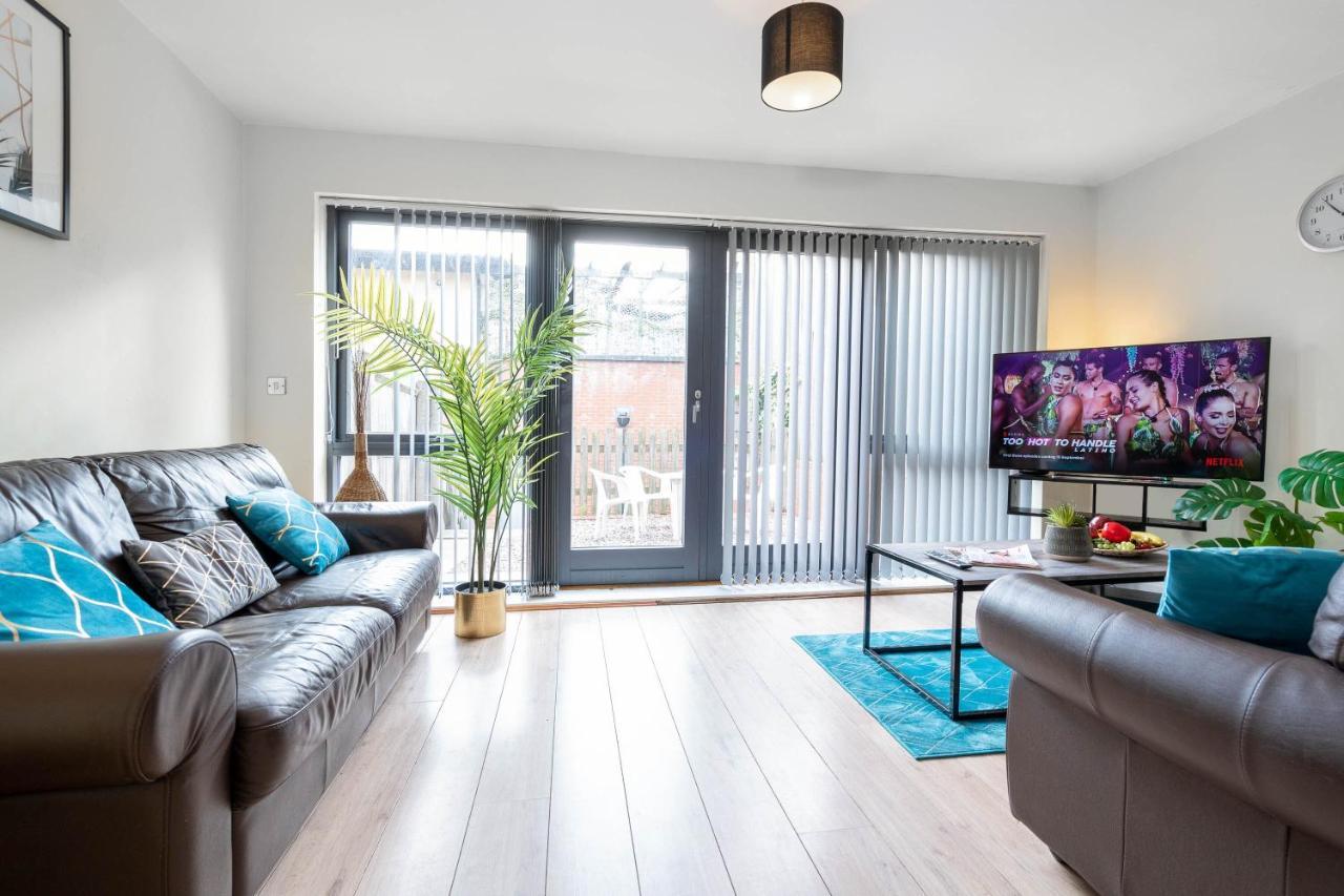 City Centre Townhouse - 3 Bedrooms - Garage - Parking - Top Rated Birmingham Zewnętrze zdjęcie